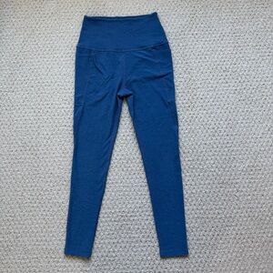 Beyond Yoga Spacedye Out Of Pocket High Waisted Midi Blue Legging size Medium